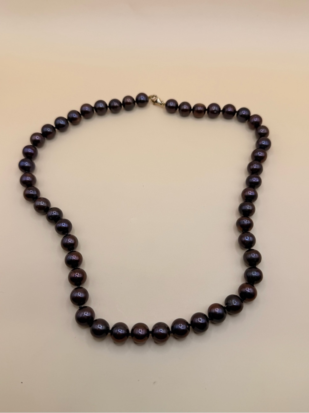 14k Yellow Gold Clasp Bronze/ Brown Pearl Necklace 18”.